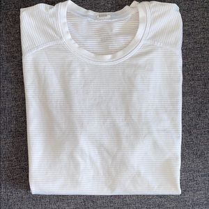 Lululemon men’s workout shirt